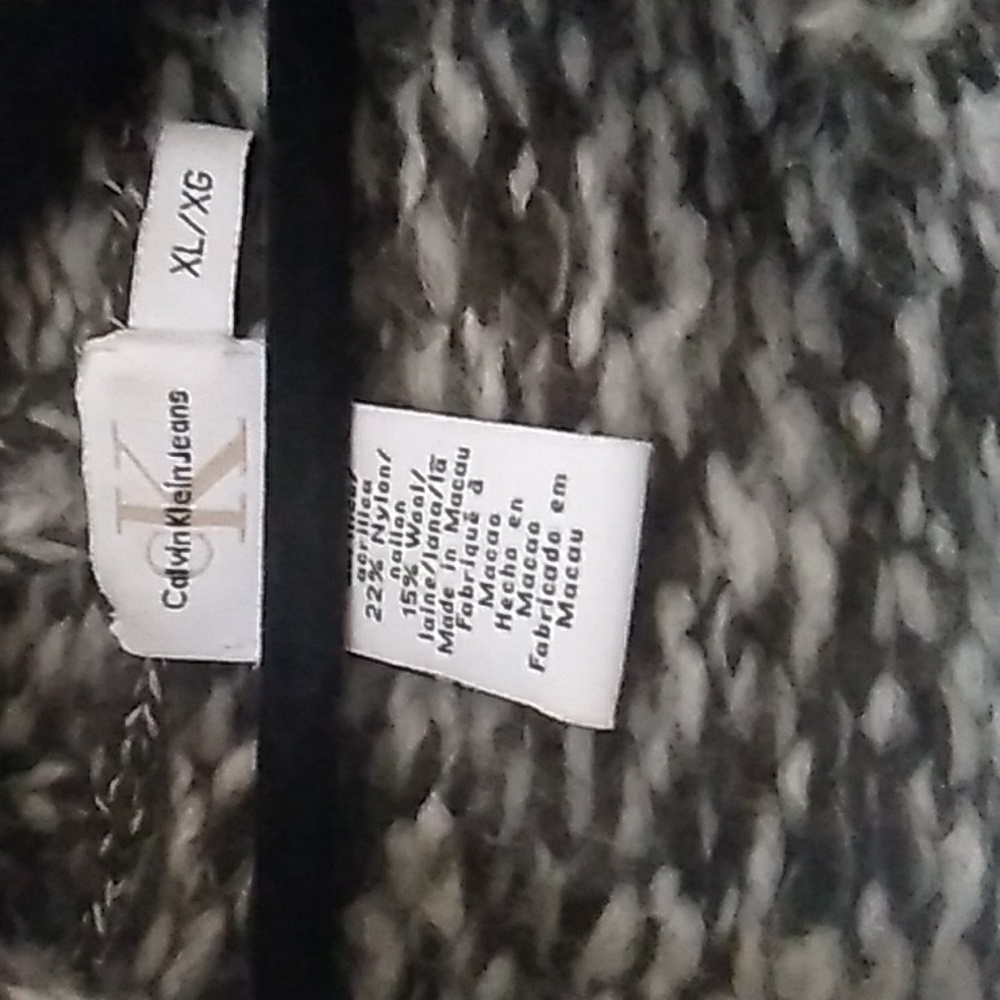 🏁 BCBG BLACK/WHITE Cardigan Acrylic  NWOT  🏁 - Picture 6 of 10